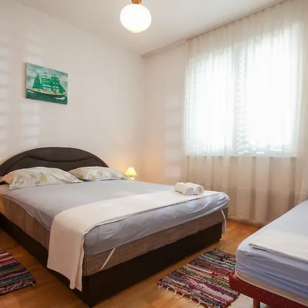 Apartment Luka - Meri